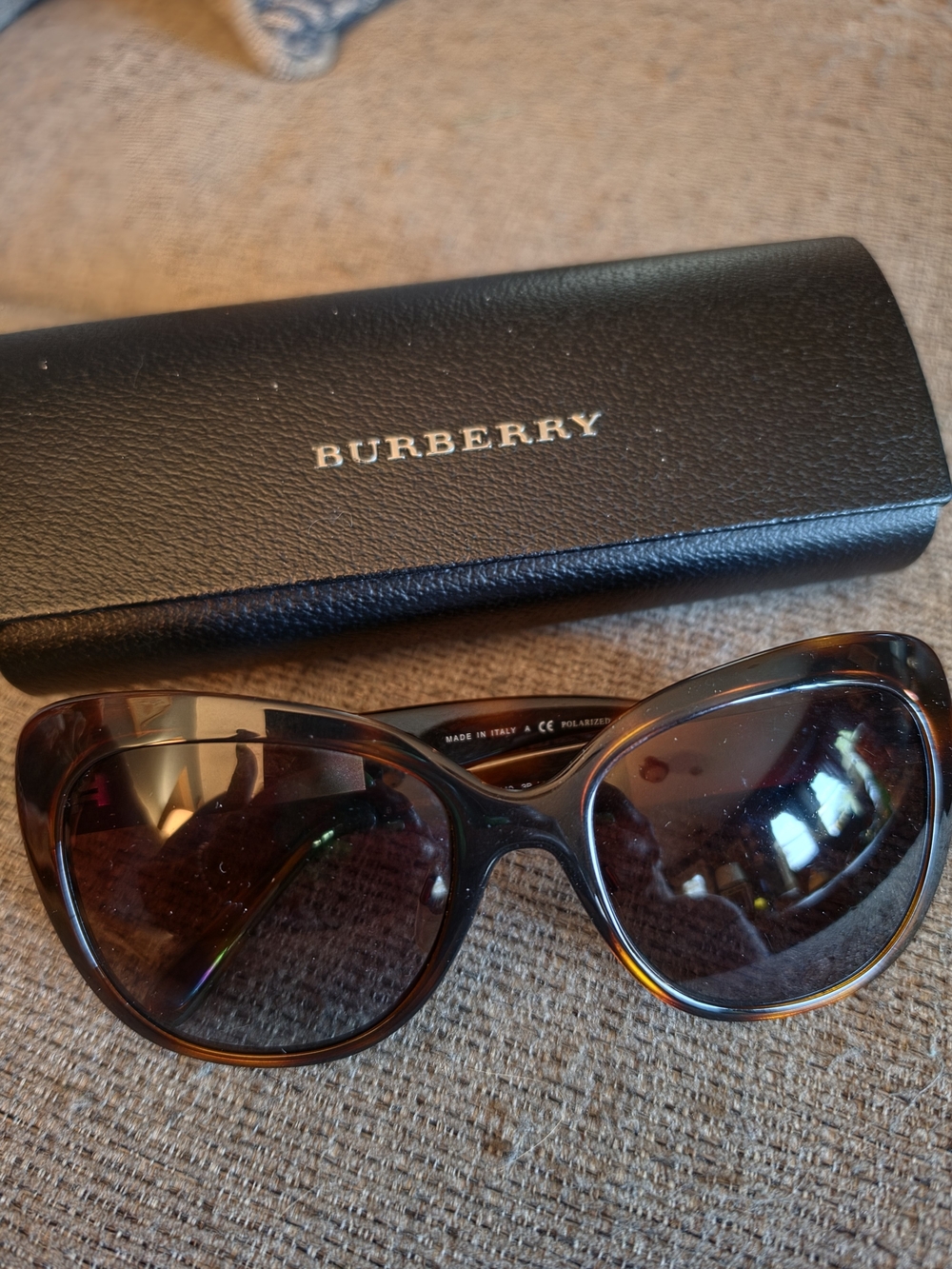 Burberry Tortoiseshell Cat-Eye Sunglasses - Brown Lenses